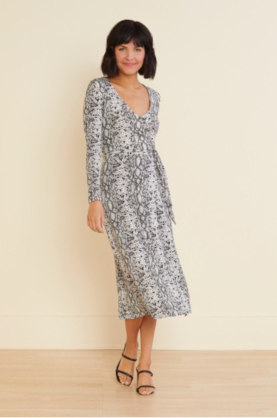 GOOD AMERICAN NWT The Runaround Animal Print Long Sleeve Wrap Dress // XS - Picture 1 of 15